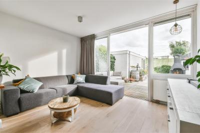 The Impact of Natural Light on Your Flooring Choices: A Comprehensive Guide
